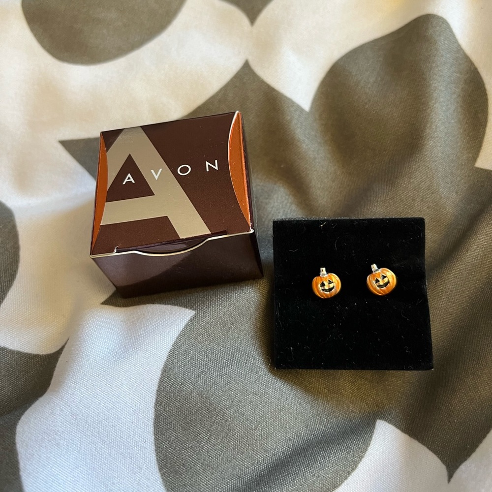 Pumpkin Stud Post Earring Halloween Avon Party Costume Jewelry Jack O’ Lantern